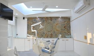 Roots dental clinic interior design - prarthit shah