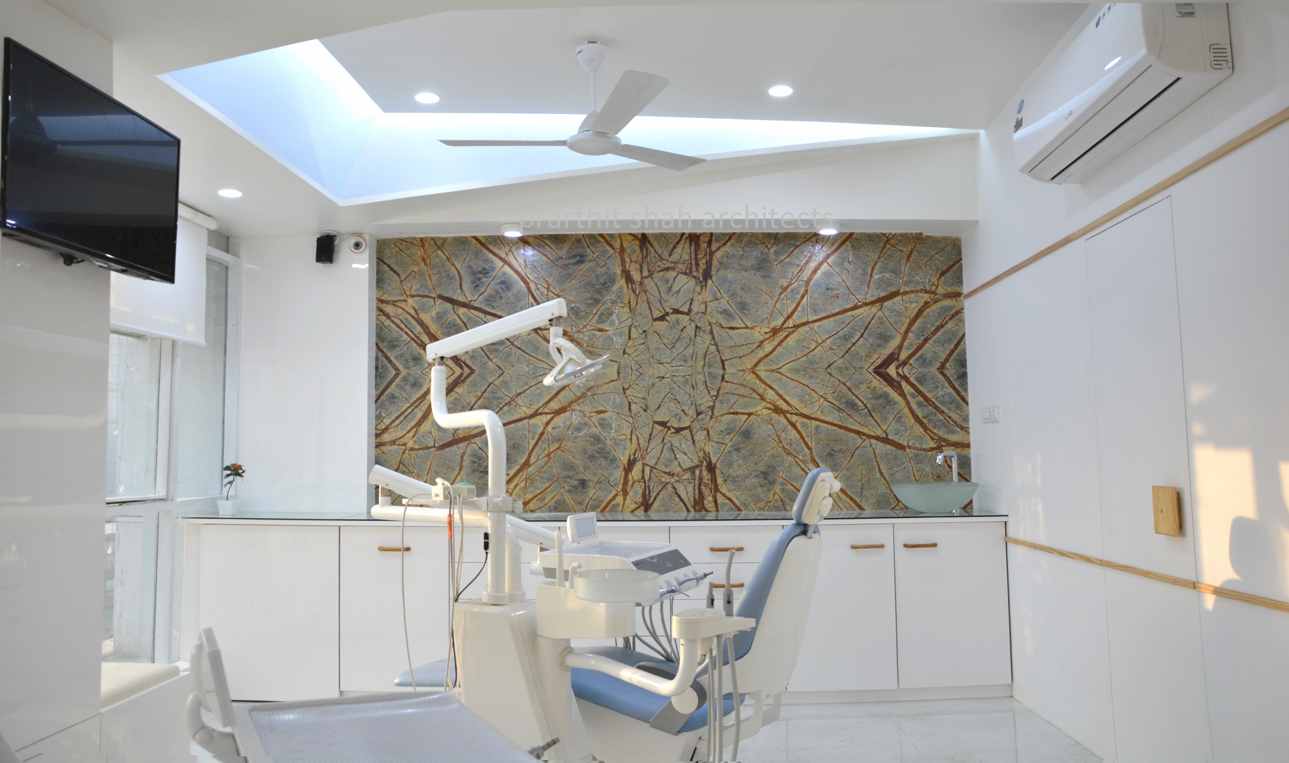 Interior design for dental clinic
