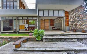 Villa Aaranyak - A weekend Retreat Near Rajkot Prarthit Shah Architects 