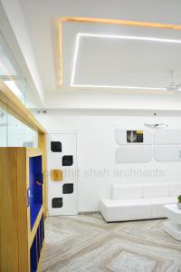 office-partition-design-interior-gujarat---prarthit-shah-architects